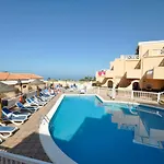 Paradise Court 25 Wifi Pool Апартаменты *